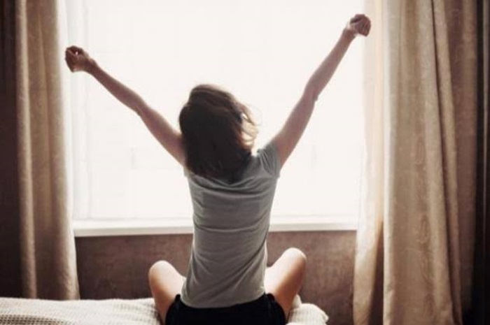 BAHAGIA : Meningkatkan suasana hati diketahui juga menjadi salah satu manfaat tidur siang bagi wanita maupun pria. Tidur siang yang dilakukan dengan benar dapat memulihkan energi. (Jawapos)