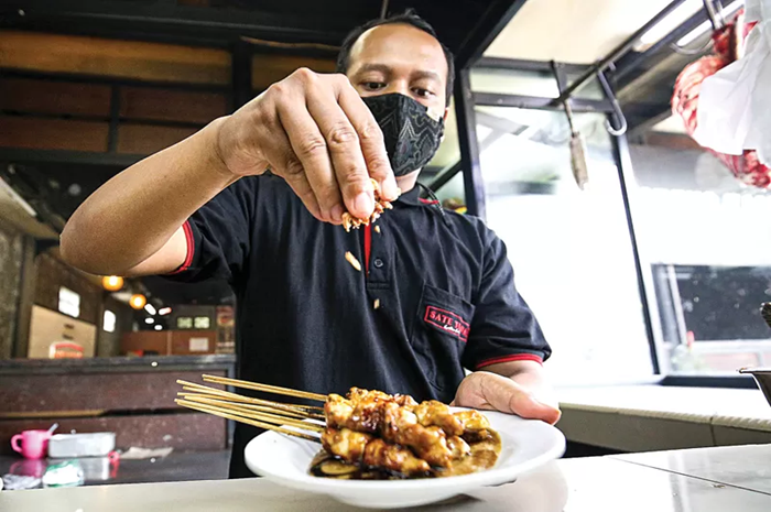 Sate kambing tetap empuk jika diolah dengan tepat. (Jawapos)