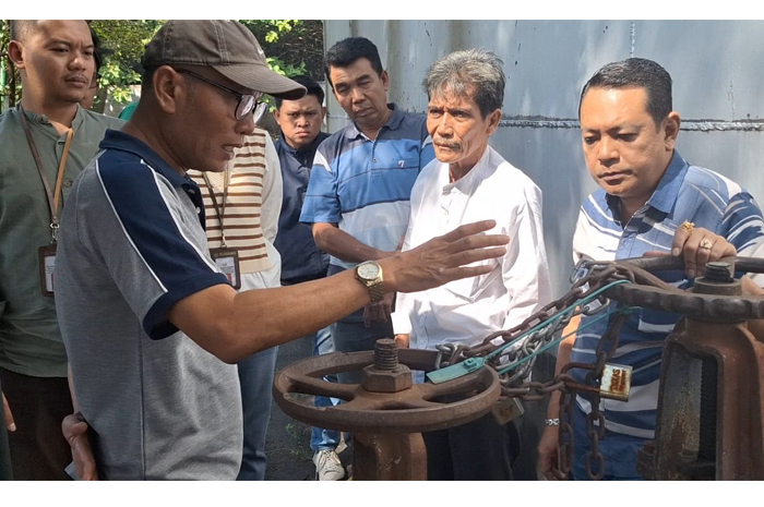 Hakim dan JPU menggelar sidang dengan agenda PS yang dilaksanakan di objek yang berada di Kelurahan Wates, Kecamatan Magersari, Kota Mojokerto, Jumat (21/6/2024).