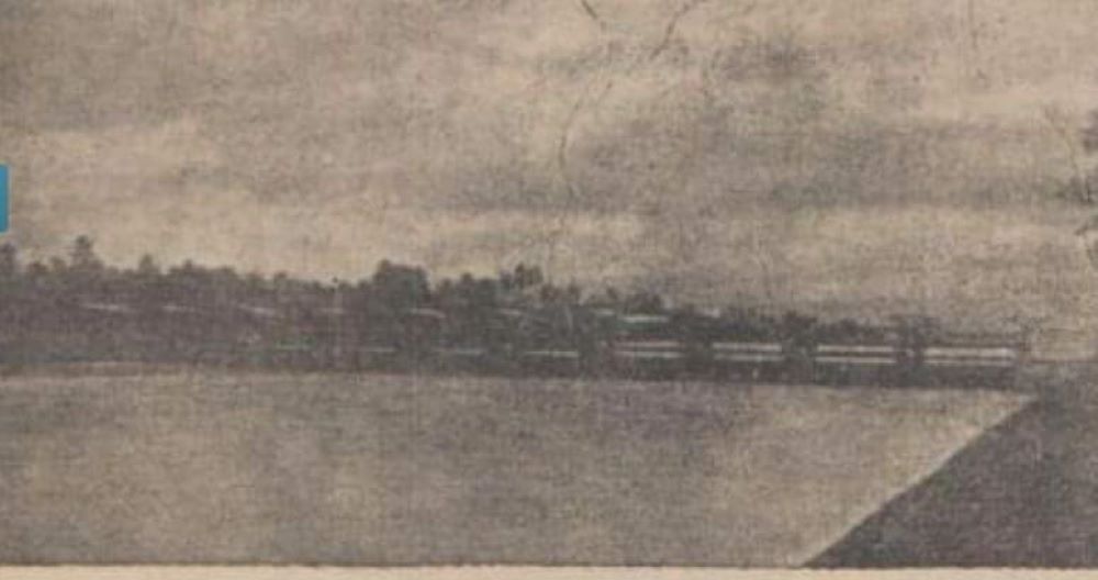 TINGGAL KENANGAN: Stuwdam atau bendungan Lengkong yang dibangun pada era kolonial sebagai pengendali banjir dan membagi aliran air dari Sungai Brantas di Mojokerto.