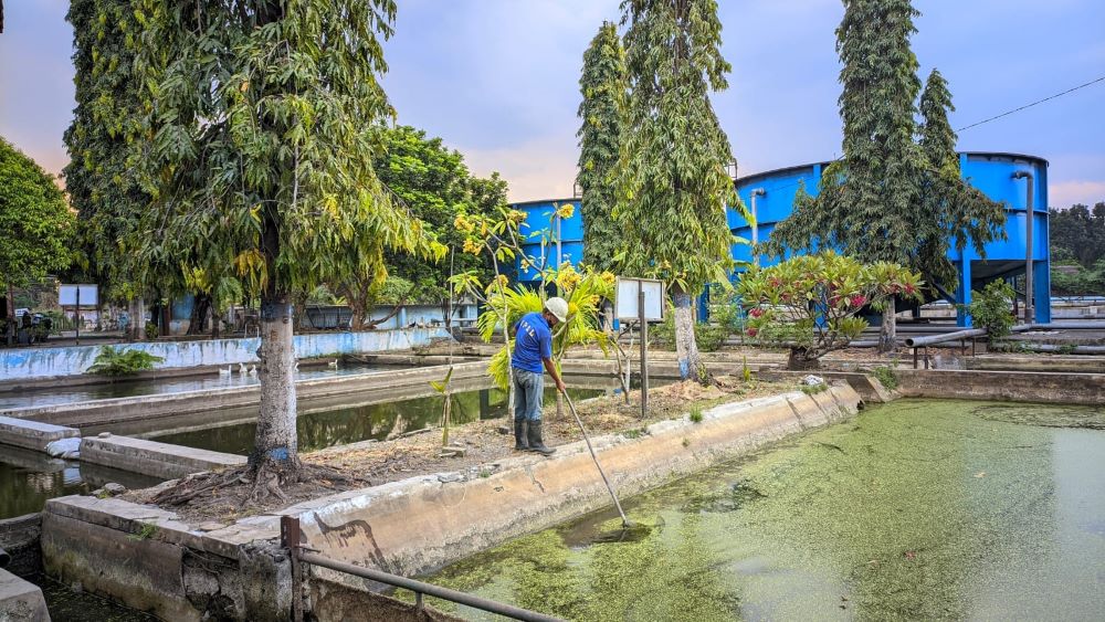 STANDAR PROSEDUR: Kapasitas instalasi pengolahan air limbah terus ditingkatkan sebagai wujud komitmen PG Gempolkrep menurunkan beban pencemaran air.