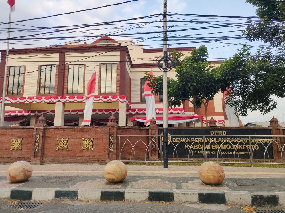 FORMASI BARU: DPRD Kabupaten Mojokerto akhirnya menetapkan fraksi-fraksi masa jabatan 2024-2029 yang diumumkan dalam rapat paripurna di Graha Whicesa DPRD Kabupaten Mojokerto, Sabtu (7/9).
