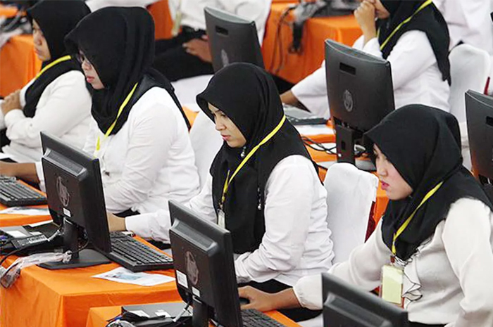 Sejumlah peserta menuding adanya kecurangan dalam proses pendaftaran seleksi CPNS 2024.
