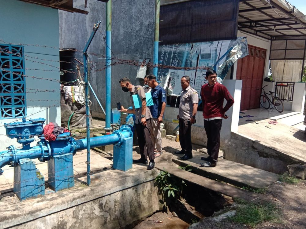 MONITORING: Tim Bapenda Kabupaten Mojokerto melakukan monitoring secara berkala kepada wajib pajak sebagai optimalisasi PAD 2024.