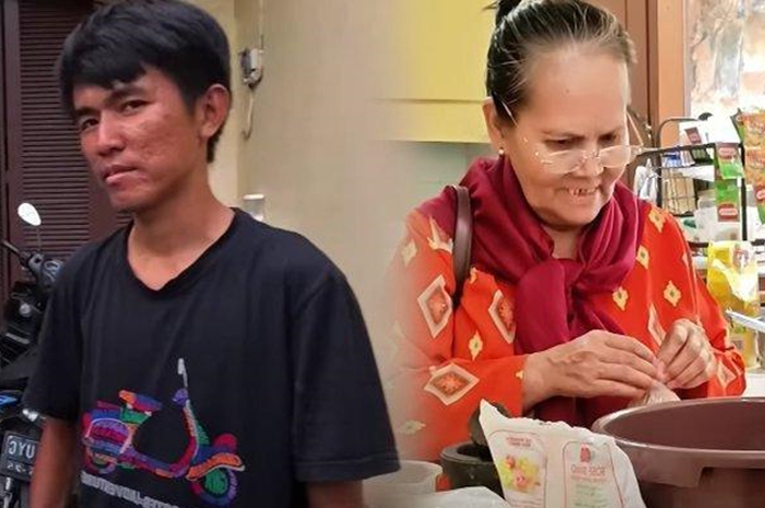 Kehidupannya sudah membaik, kini Tiko berjualan kue.