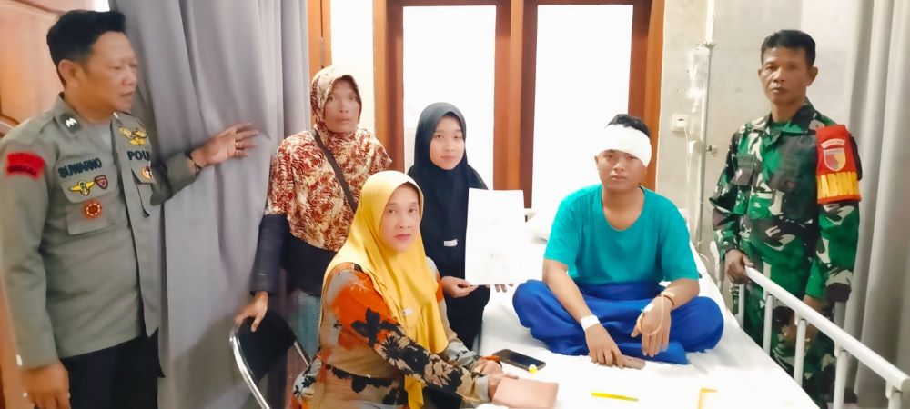 BERUJUNG DAMAI: Pelaku dan korban sepakat menyatakan damai usai dimediasi petugas.