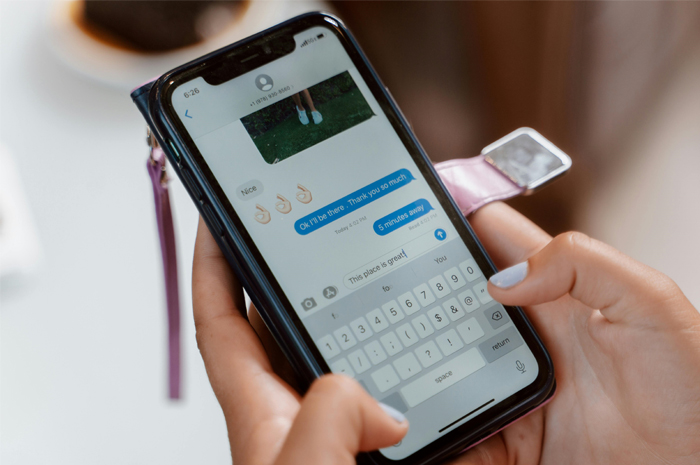 Cuma Aktif saat Chatting dan Pendiam saat Ketemu? Inilah&nbsp;7 Tipe Kepribadian yang Dimiliki Seorang Textrovert