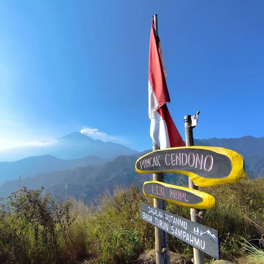 TERDAMPAK: Jalur pendakian Bukit Cendono, kompleks Gunung Arjuno-Welirang, di wilayah Kecamatan Pacet, Kabupaten Mojokerto, bakal ditutup sementara imbas potensi cuaca ekstrem.