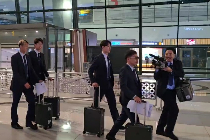 Hajime Moriyasu tiba di Jakarta bersama 4 pemain Jepang lokal