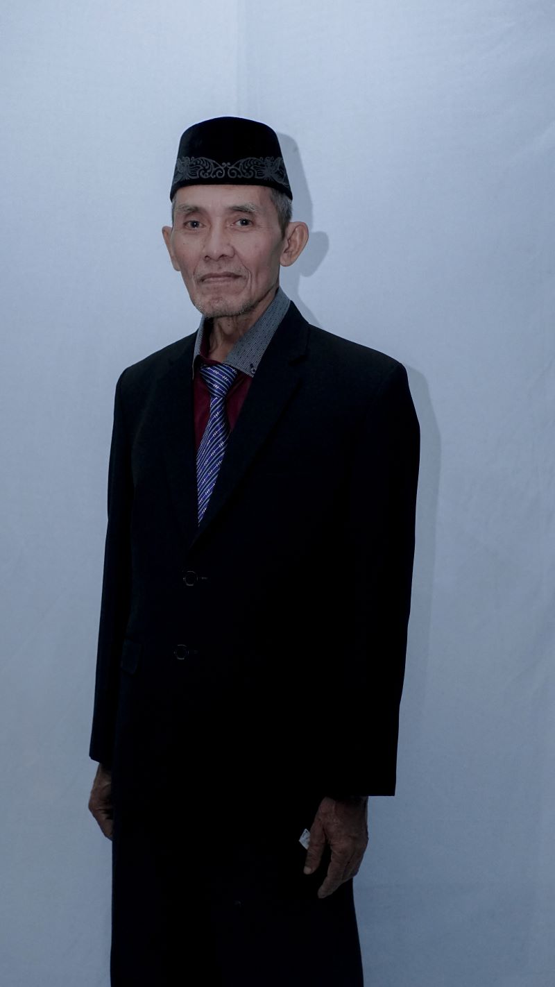 KETUA YAYASAN: H. Masduqi Yunus, BA