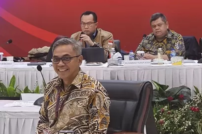 Lakukan uji kelayakan hingga menyepakati pemilihan lima komisioner dan ketua KPK 2024-2029.