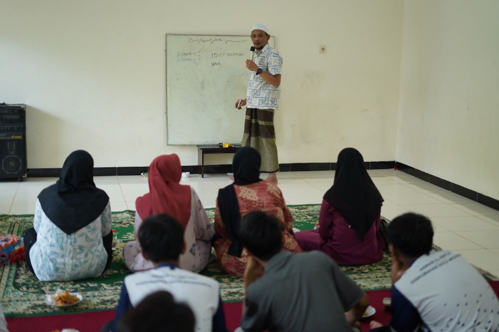 BERLANJUT: Peserta pelatihan kemandirian finansial kembali digembleng dengan materi kewiruasahaan, Minggu (24/11) pagi.
