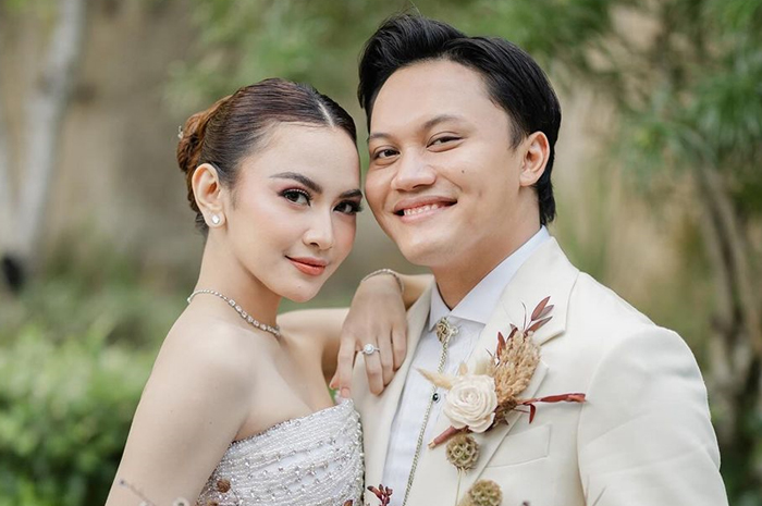 Rizky febian dan Mahalini Raharja (Instagram: @rizkyfbian/ @mahaliniraharja)