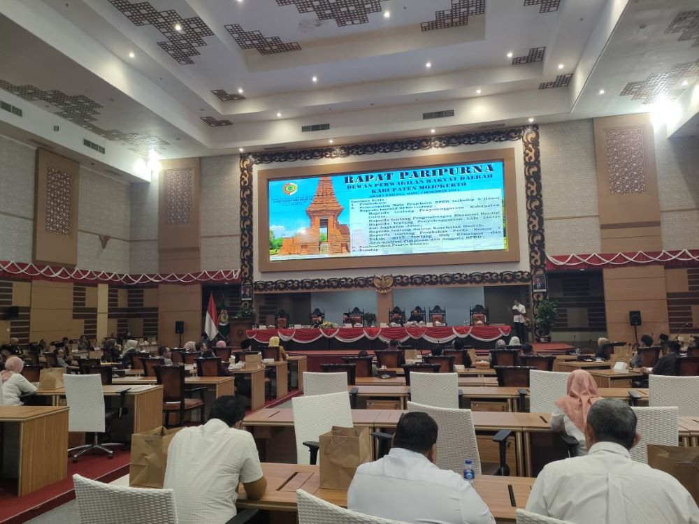 REGULASI DAERAH: DPRD Kabupaten Mojokerto tengah menggodok lima rancangan peraturan daerah (raperda) inisiatif dewan. Hal itu diungkapkan dalam rapat paripuna beberapa waktu lalu.