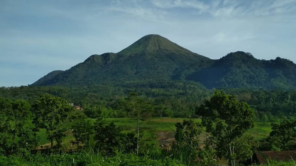 FAKTOR CUACA: Seluruh jalur pendakian di Gunung Penanggungan ditutup sementara akibat cuaca ekstrem yang terjadi belakangan ini.