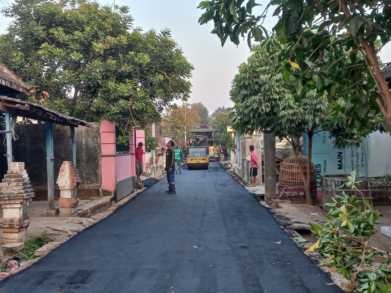 PEMBANGUNAN: Pemdes Jatirejo konsisten melakukan pembangunan infrastruktur yang memadai untuk menyambung akses jalan di penjuru lima dusun.