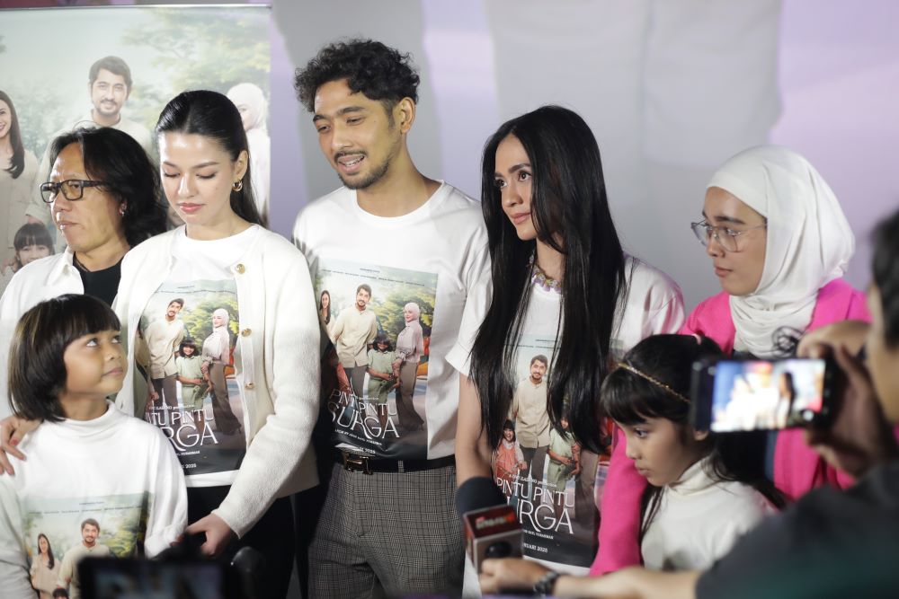 Segera Tayang di Bioskop, Inilah 6 Fakta Menarik Film Pintu-Pintu Surga yang Dibintangi Arya Saloka