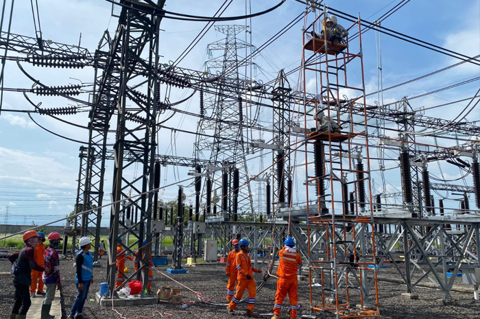 PLN kembali melakukan pemadaman listrik di wilayah padat penduduk.