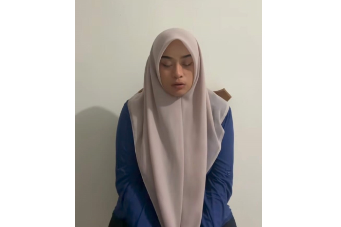 Dianggap Tidak Pantas Sebagai Seorang Guru, Begini Respons Warganet Terkait Video Klarifikasi Guru Salsa. Sumber Foto: @sissalsaa