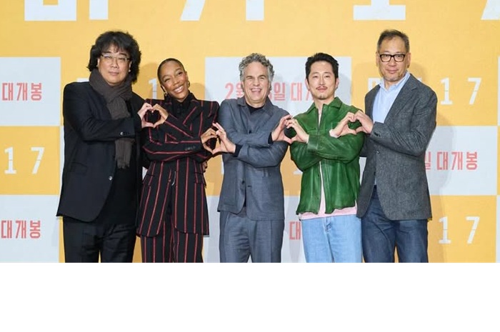 Film ini Diprediksi Akan Dapat Banyak Penghargaan, Berikut  Sinopsis dan Daftar Pemain Film Mickey 17. sumber foto: ig @mickey17