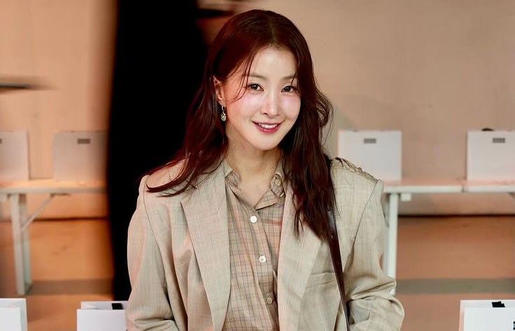 Aktris Ternama Korea Selatan Umumkan Resmi Bercerai dengan Suaminya, Inilah Profil Lee Si Young. sumber foto ig:@leesiyoung38