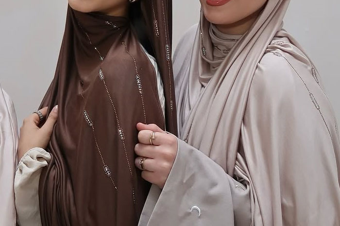 Rekomendasi Bahan Hijab yang Nyaman Untuk Lebaran, Bikin Penampilan Semakin Memukau. sumber foto: Instagram