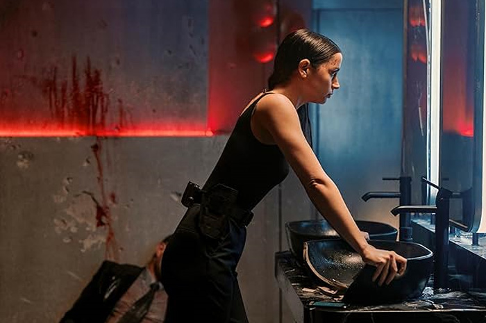 Ana de Armas Debut di Dunia John Wick Lewat Ballerina dengan Duel Sengit Melawan Keanu Reeves. Sumber: IMBd