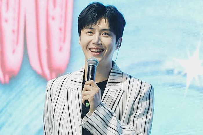 Tampil Sebagai Cameo di When Life Gives You Tangerines, Inilah Tiga Drama Rekomendasi yang Dibintangi Kim Seon Ho. sumber foto: ig @seonho_kim