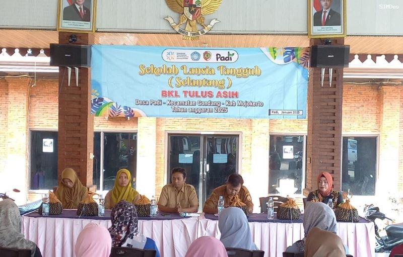BERDAYAKAN WARGA: Pembukaan program Selantang dan SOTH di Balai Desa Padi, Kecamatan Gondang, Januari lalu.