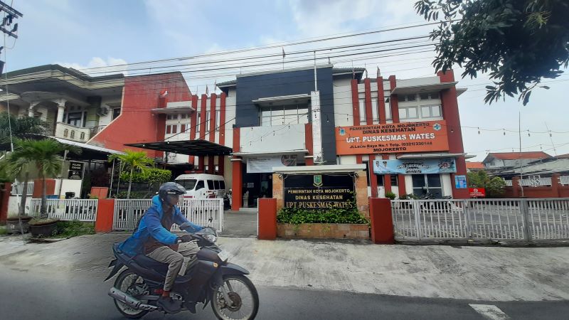 FASYANKES: Puskesmas Wates, Kecamatan Magersari, Kota Mojokerto yang menjadi salah satu fasilitas kesehatan yang ditunjuk untuk melayani program cek kesehatan gratis.