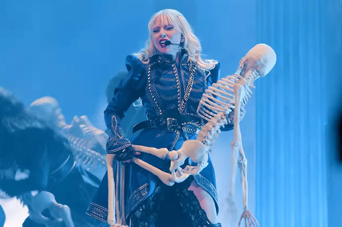Lady Gaga Sukses Hipnotis Penonton dengan Tampil Memukau di Coachella 2025, Intip Bayaran Lady Gaga yang Bernilai Fantastis