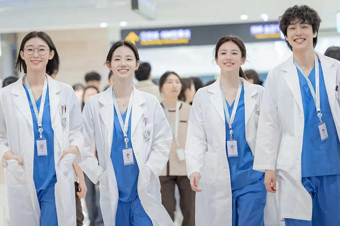 Resident Playbook Mendapatkan Respon Positif, Berikut Fakta Menarik Drama InI