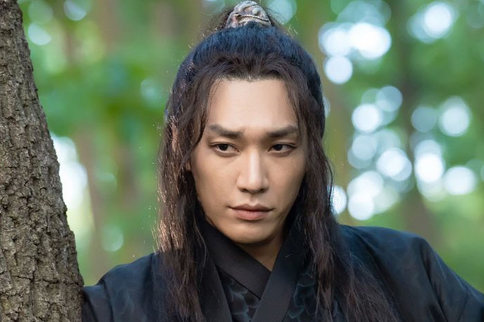 Kemunculan Kim Young Kwang sebagai cameo di The Haunted Palace berhasil curi perhatian netizen.