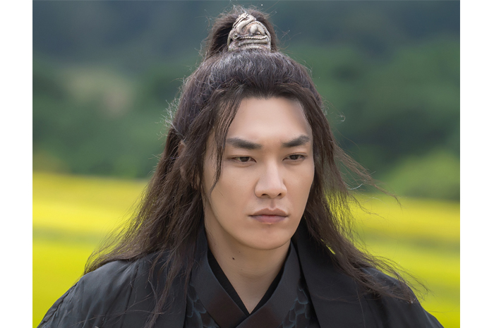 8 Fakta Tentang Kang Chul di Drakor The Haunted Palace (IG @sbsdrama.official)