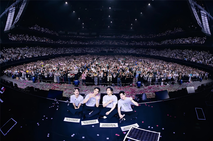 Di Balik Kekecewaan Penggemar Akibat Kisruh Tiket, Mecimapro Tetap Gelar Konser DAY6 di Jakarta Sesuai Jadwal. Sumber: Ig day6kilogram