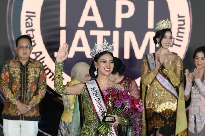 Kembali Harumkan Jawa Timur, Firsta Yufi Amarta Putri Setelah Dinobatkan Sebagai Pemenang Puteri Indonesia 2025