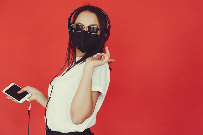 10 Lagu Positif Vibes yang Bisa Membawa Afirmasi Positif Ke Kehidupanmu!