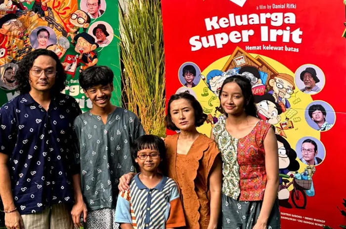 Sinopsis dan Jadwal Tayang Film Keluarga Super Irit, Suguhkan Tawa serta Realita Kehidupan