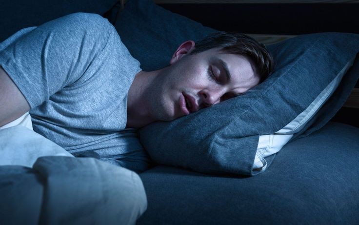 Mengapa Kebanyakan Orang Lebih Memilih Tidur Dalam Keadaan Gelap? Ini Penjelasannya!. sumber foto: pinterest