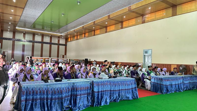 TERCECER: Kemenag memberangkatkan 133 CJH Kabupaten Mojokerto yang tergabung di kloter 49, Kamis (15/5).&nbsp;
