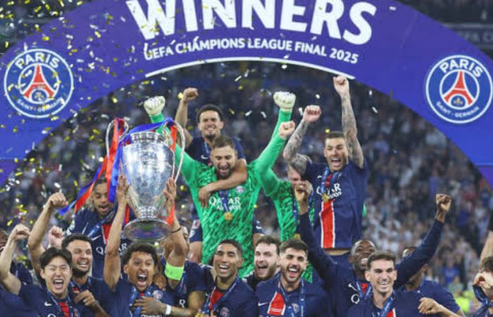 PSG berhasil menjuarai Liga Champions UEFA setelah menak telak dalam laga tanding melawan Inter Milan pada Minggu (1/6) dini hari