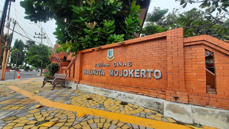 DISENTUH PERAWATAN: Rumah Dinas Wali Kota Mojokerto atau Rumah Rakyat di Jalan Hayam Wuruk, Kelurahan Balongsari, Kecamatan Magersari yang tahun ini dialokasikan anggaran untuk pemeliharaan.