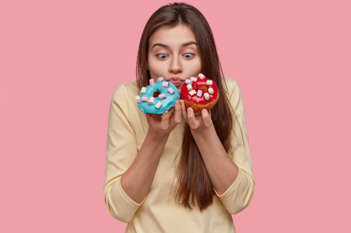 Kenapa Tiba-Tiba Ingin Makan Manis? Ternyata Stres dan Cemas Bisa Mempengaruhi, Kenali Tandanya!