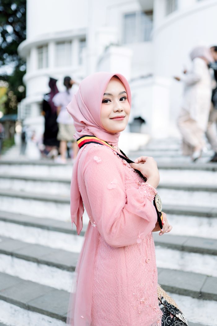 Dr (Cand) Varary Mechwafanitiara Cantika, S.Pd M.Pd