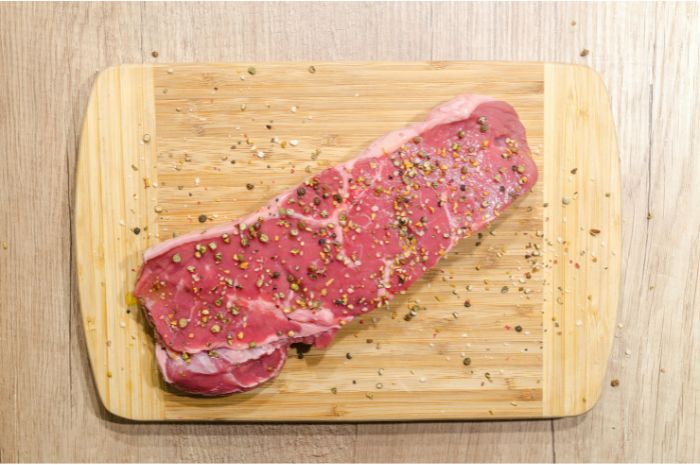 Idul Adha Dapat Banyak Daging Kambing Tapi Bingung dengan Bau Prengusnya? Ketahui Fakta dan Cara menghilangkannya Berikut Ini. (pexels/Lukas)