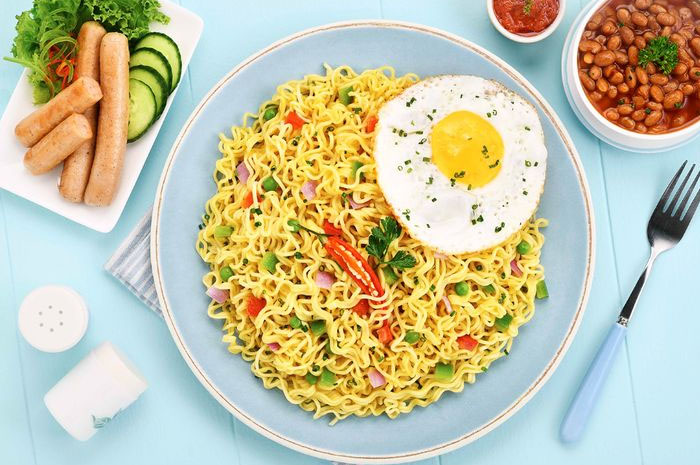 5 Tips Makan Mie Instan Tanpa Bikin Gemuk, Tidak Perlu Pusing Mikirin Timbangan Nambah! su,ber foto pinterest