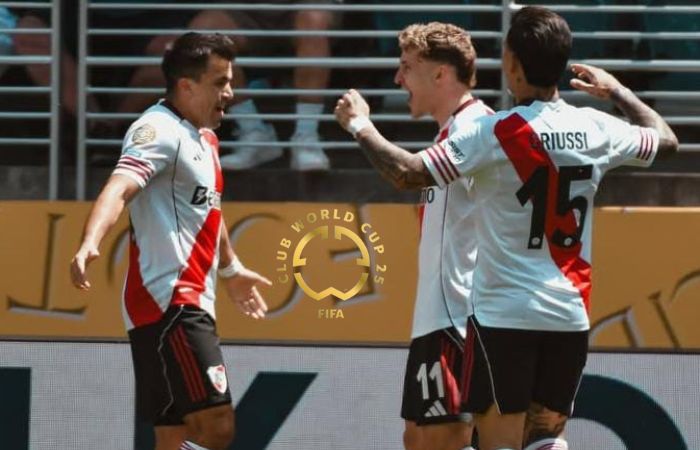 Ekspresif: Selebrasi pemain River Plate setelah sukses mengungguli Urawa Reds dalam pertandingan River Plate vs Urawa Reds pada Rabu (18/6)