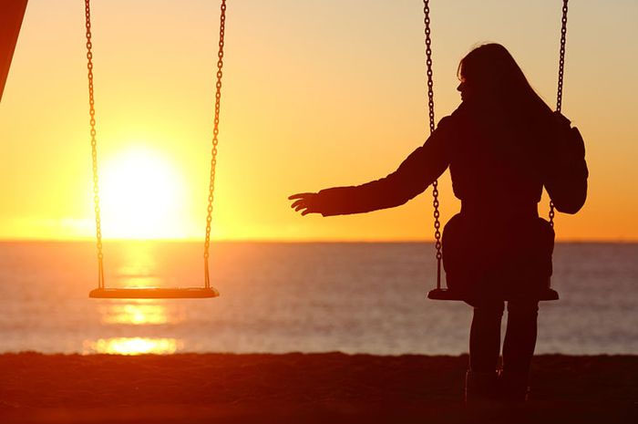 Mengenal Feeling Lonely dalam Hubungan, Benarkah Bisa Menjadi Pemicu Hubungan Berakhir?