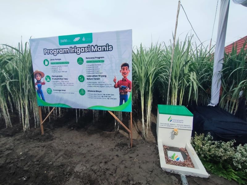 OPTIMISTIS: PT SGN PG Gempolkrep menyalurkan bantuan pompa kepada petani tebu sebagai Program Irigasi Manis untuk tingkatkan produktivitas dan mendukung swasembada gula Nasional.