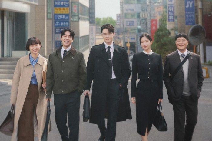 Comeback Sebagai Pengacara, Simak Sinopsis Drama Terbaru Lee Jong Suk &lsquo;Law and The City&rsquo; yang Bakal Tayang Pekan Awal Juli Ini!. (instagram/TvN)